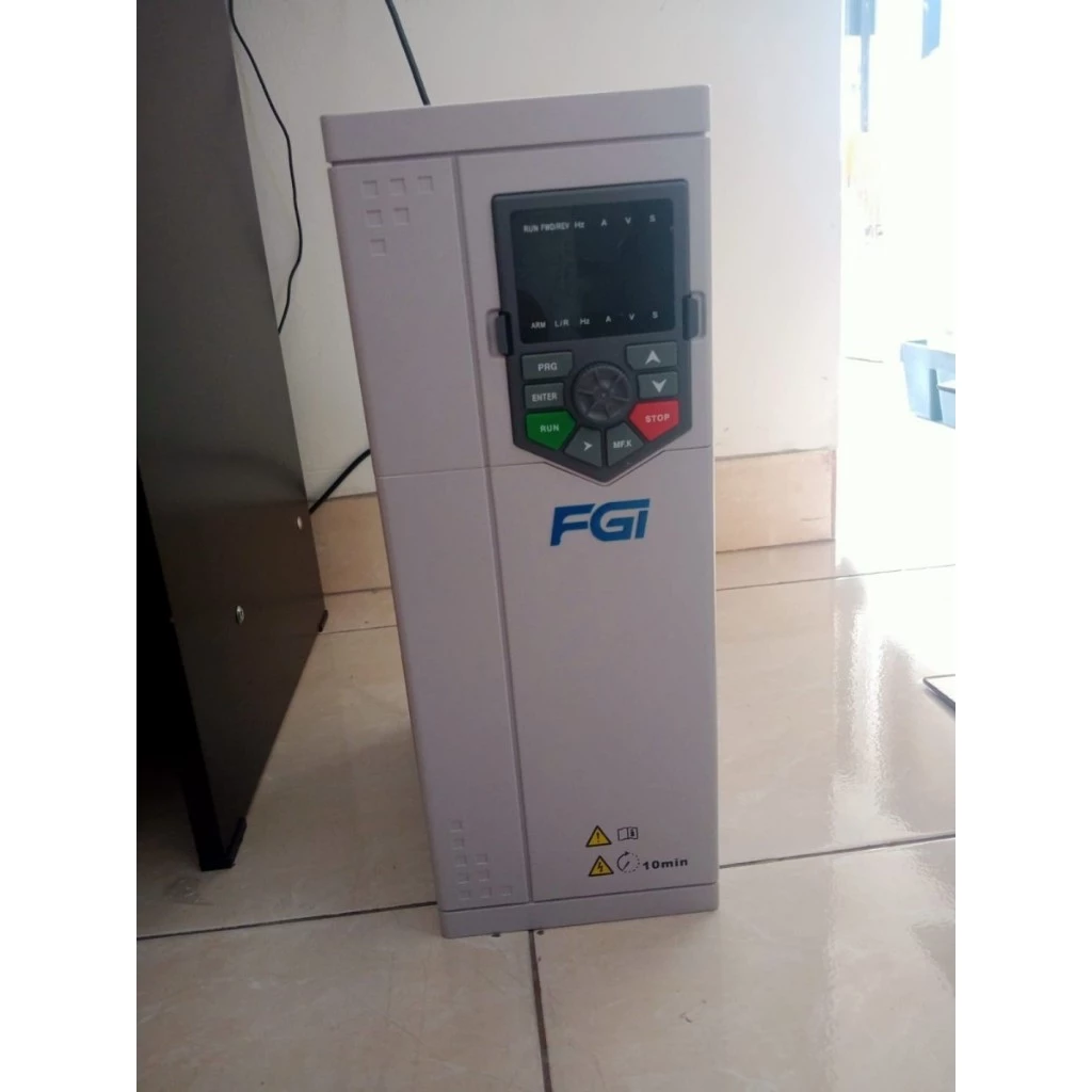 Inverter VFD FGI FD100 15 kw / 20 HP Input 3Phase 380v Output 3Phase 380v 4